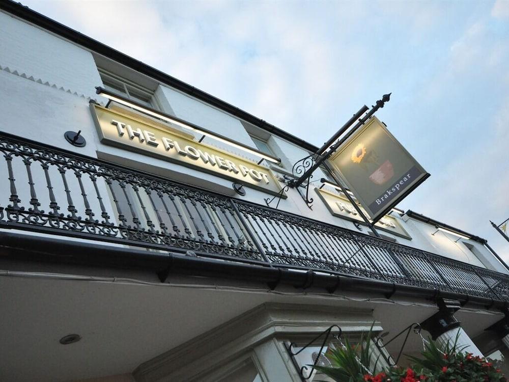 Flower Pot Hotel Sunbury-on-Thames Kültér fotó